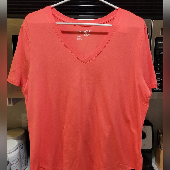 Terra & Sky Salmon V-Neck Tee 0X 14W - Picture 2 of 11